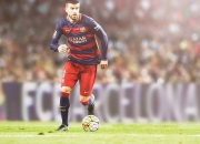 开云体育在线-F1新赛季揭幕战之夜，小贾伦彻底打爆防线—速度与激情的双重奏鸣