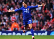 开云体育-雷霆对阵勇士，范弗利特关键回合不手软，诠释何为大心脏