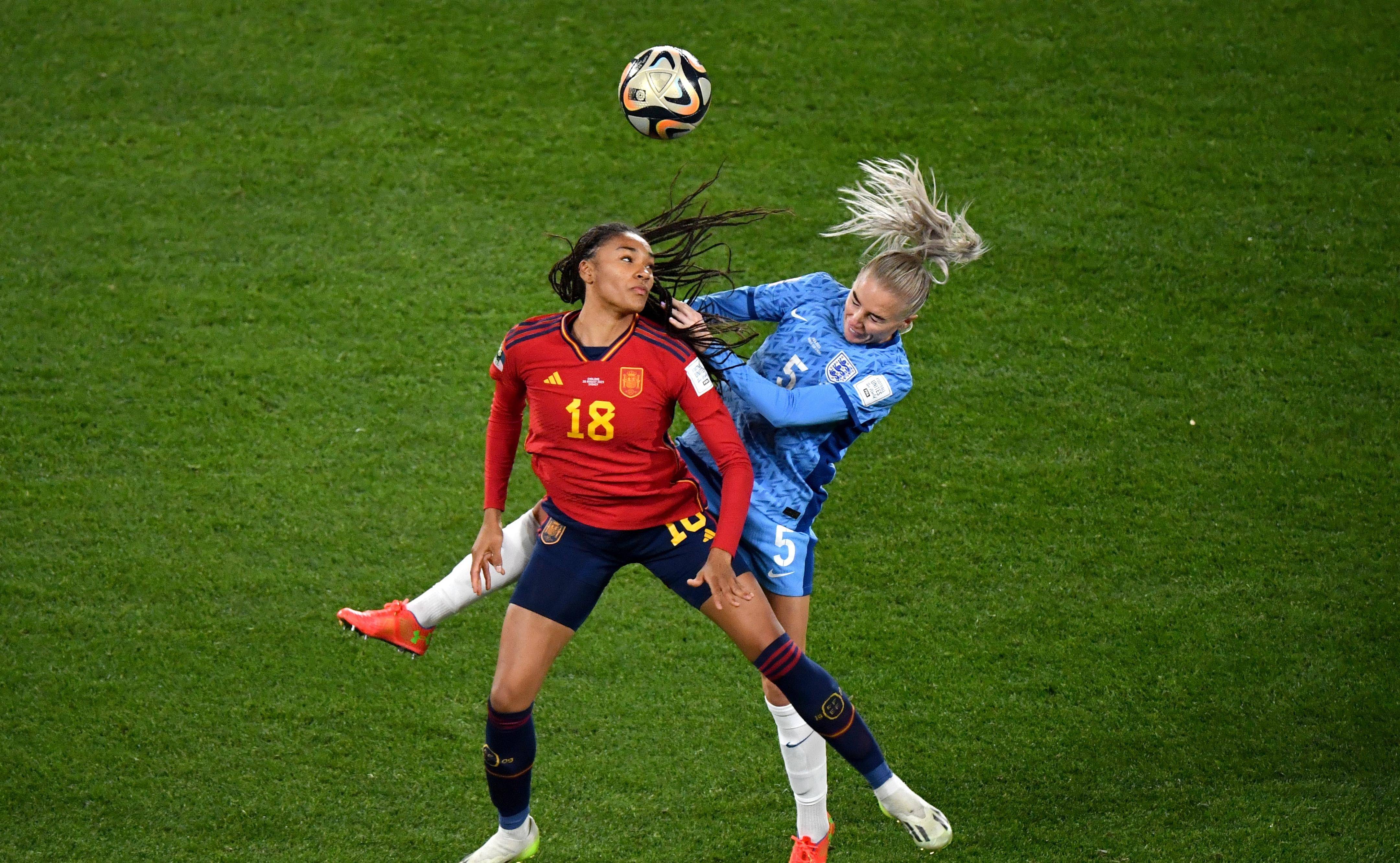 令人振奋的足球比赛:女队球员进球连连!的简单介绍 令人振奋的足球比赛:女队球员进球连连!的简单介绍