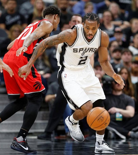 关于蓝猫三巨头合砍80分,力克灰熊的信息 关于蓝猫三巨头合砍80分,力克灰熊的信息