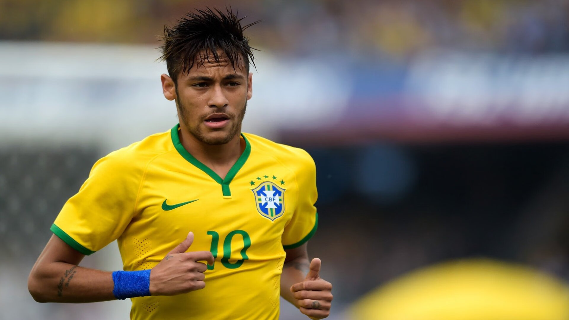 赛道上的星辰，乔治·F1新赛季揭幕战高光之夜